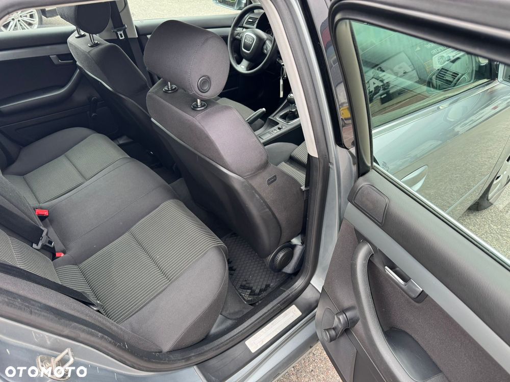 Audi A4 Avant 2.0 TDI DPF - 8