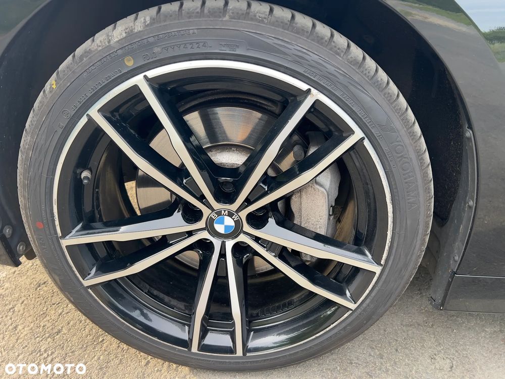 BMW Seria 3 330i Sport Line sport - 10