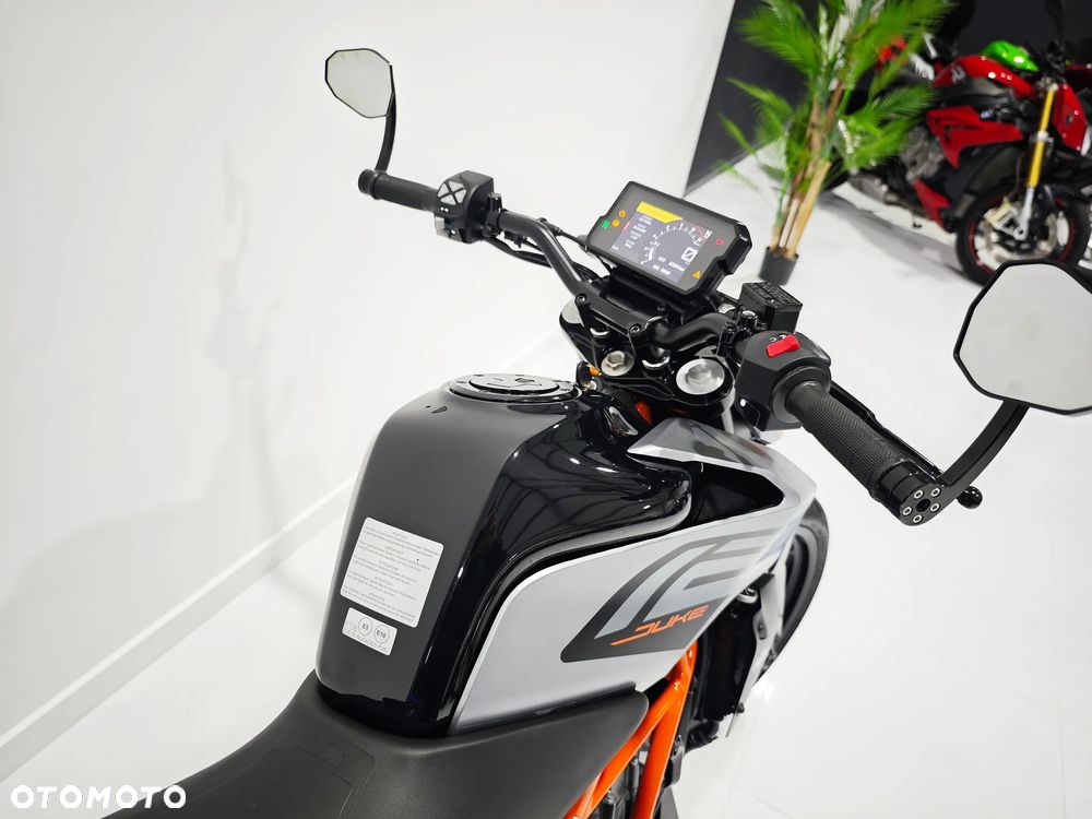 KTM Duke - 10