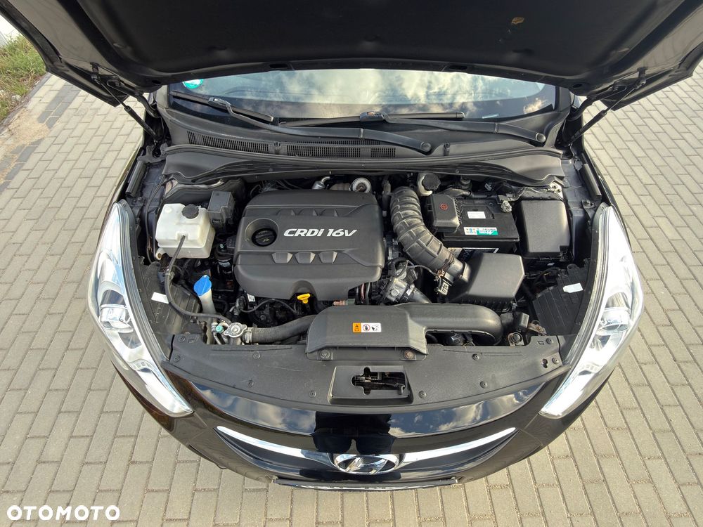 Hyundai i40 i40cw 1.7 CRDi Fifa World Cup Edition - 37