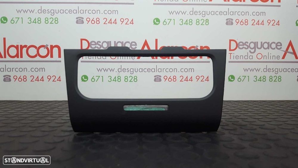 EMBELIZADOR VOLKSWAGEN GOLF VI (5K1) ADVANCE - 2