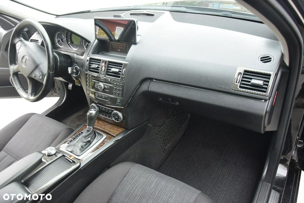 Mercedes-Benz Klasa C - 28