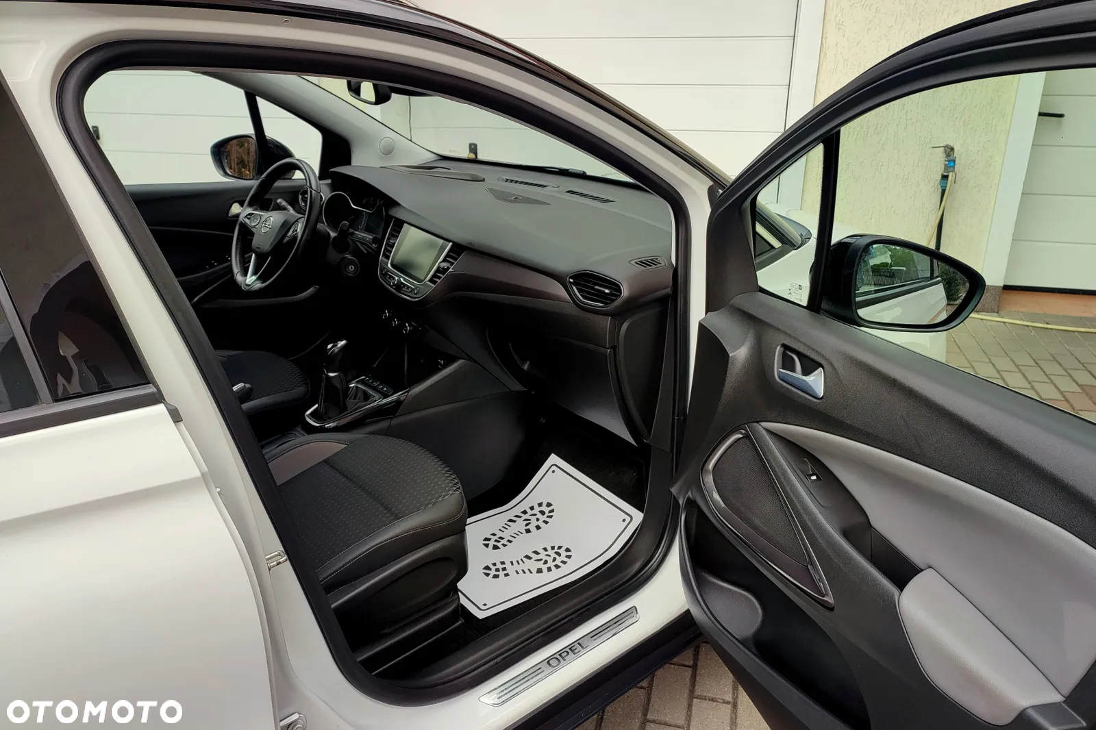 Opel Crossland X 1.2 T Elite S&S - 23
