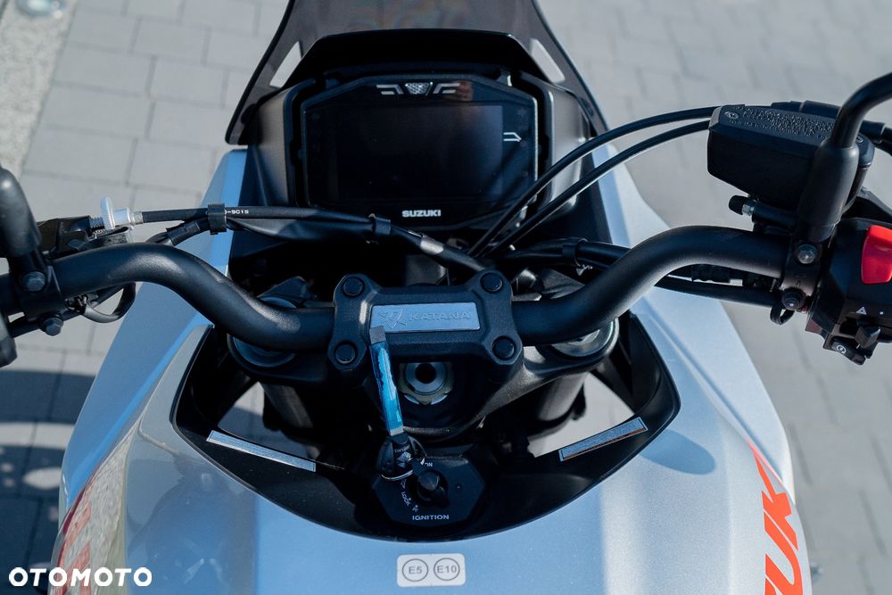 Suzuki GSX 1000 - 23