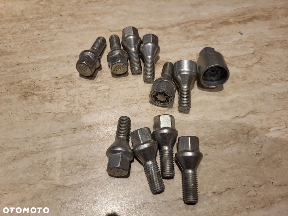 zestaw śrub koła z zabezpieczeniem M12x1.5 x17 mm  Audi 80 Seat cordoba  Ibiza Arosa Inca Toledo golf derby Scircocco Jetta Passat - 1