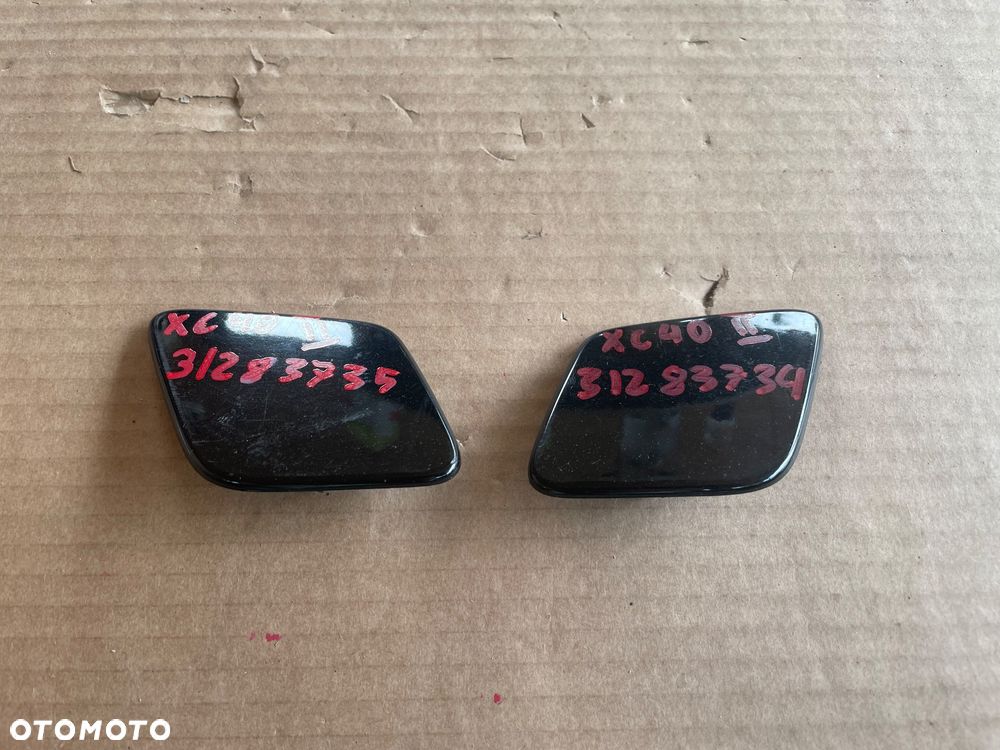 Volvo xc40 II zaślepki spryskiwaczy 31283735 31283734 lewą i prawą
