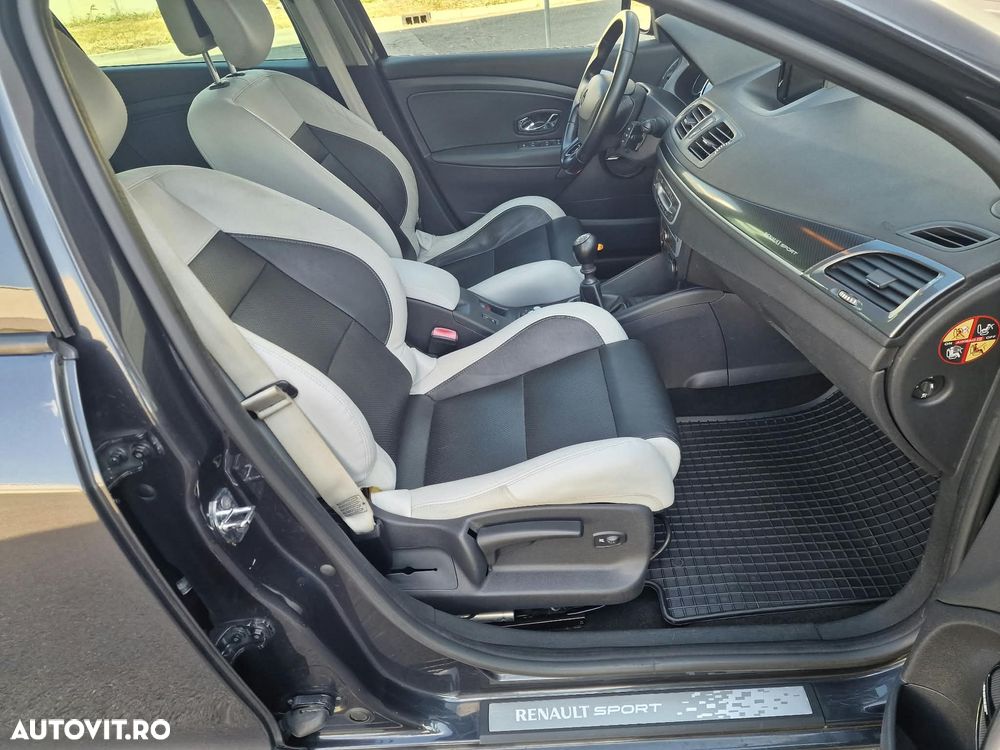 Renault Megane dCi 165 FAP GT - 11