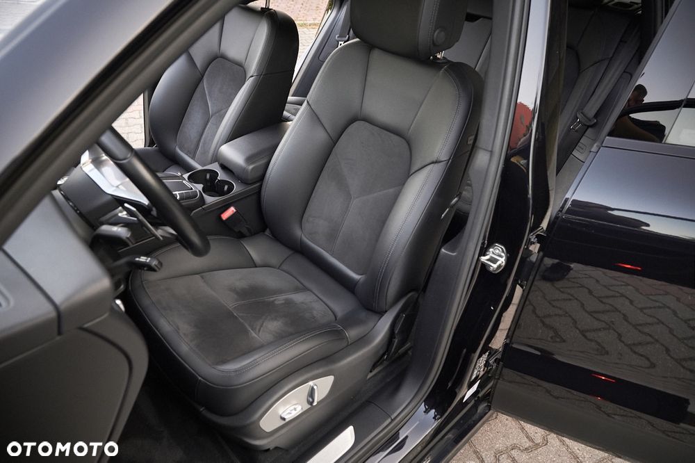 Porsche Macan S - 24