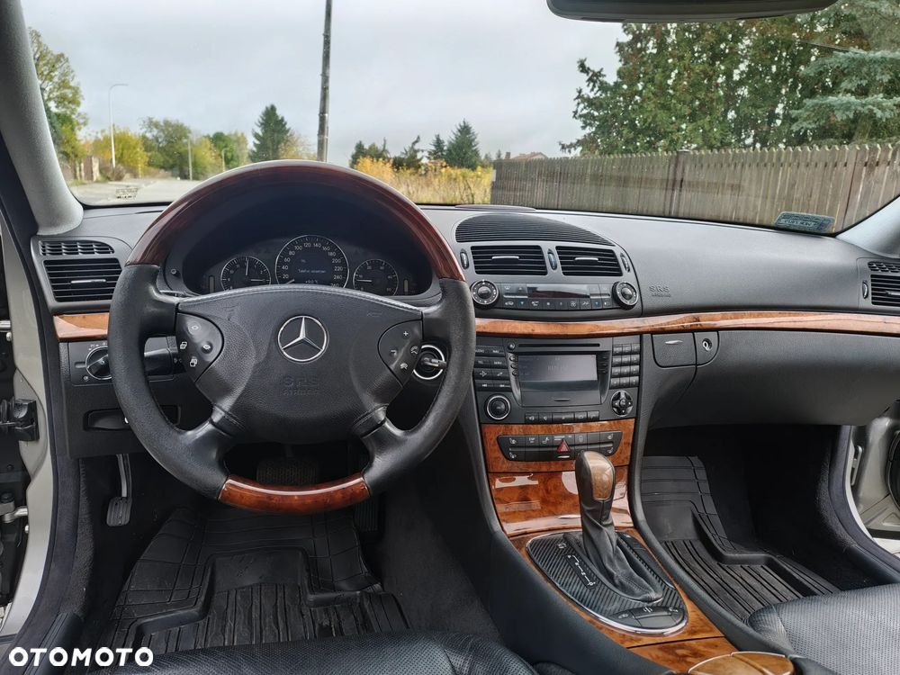 Mercedes-Benz Klasa E 320 CDI T Elegance - 30