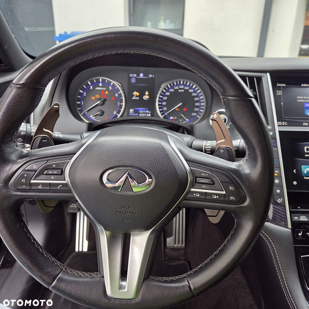 Infiniti Q60 2.0t Premium Tech - 9