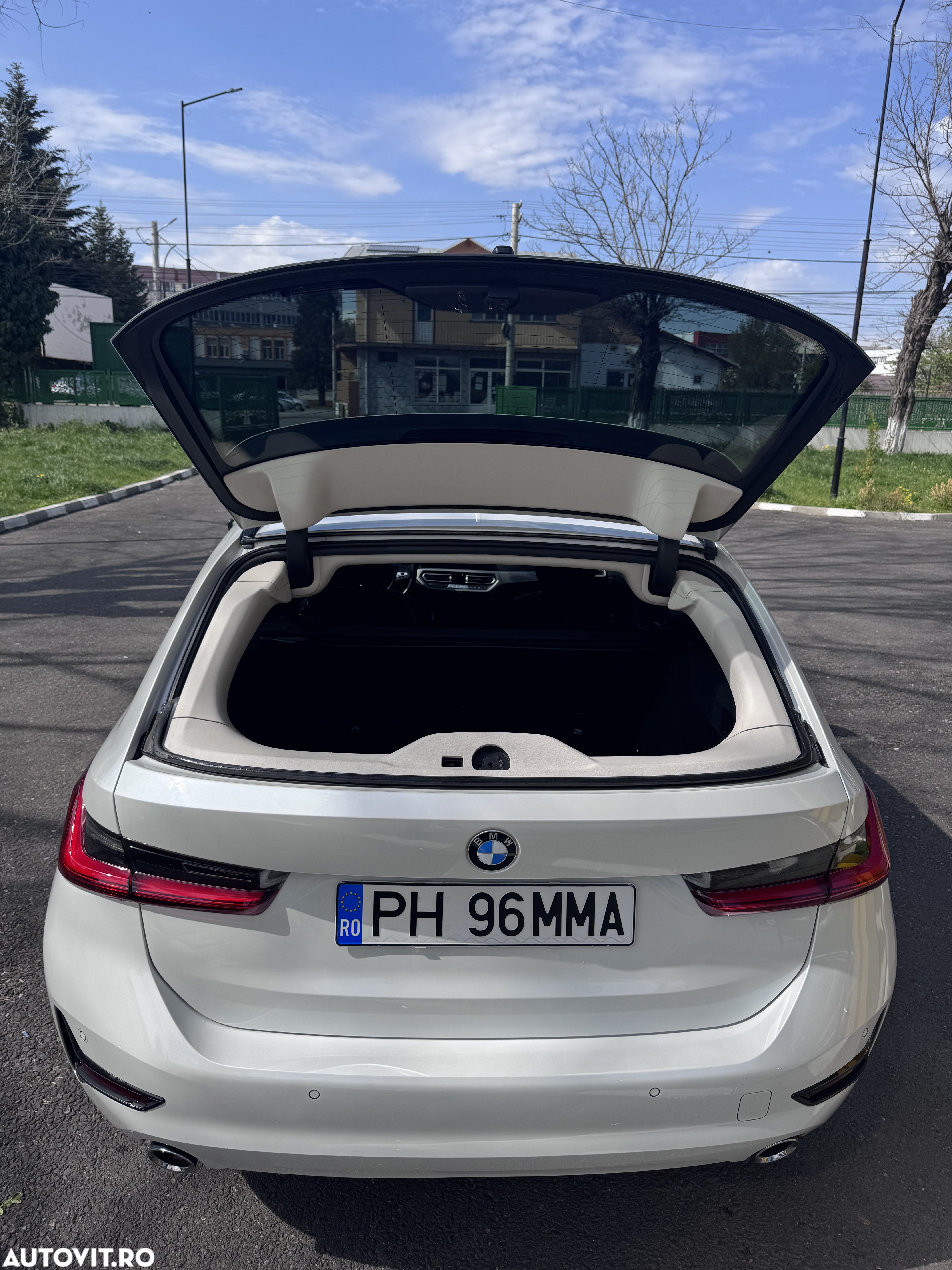 BMW Seria 3 318i Touring Aut. Sport Line - 17