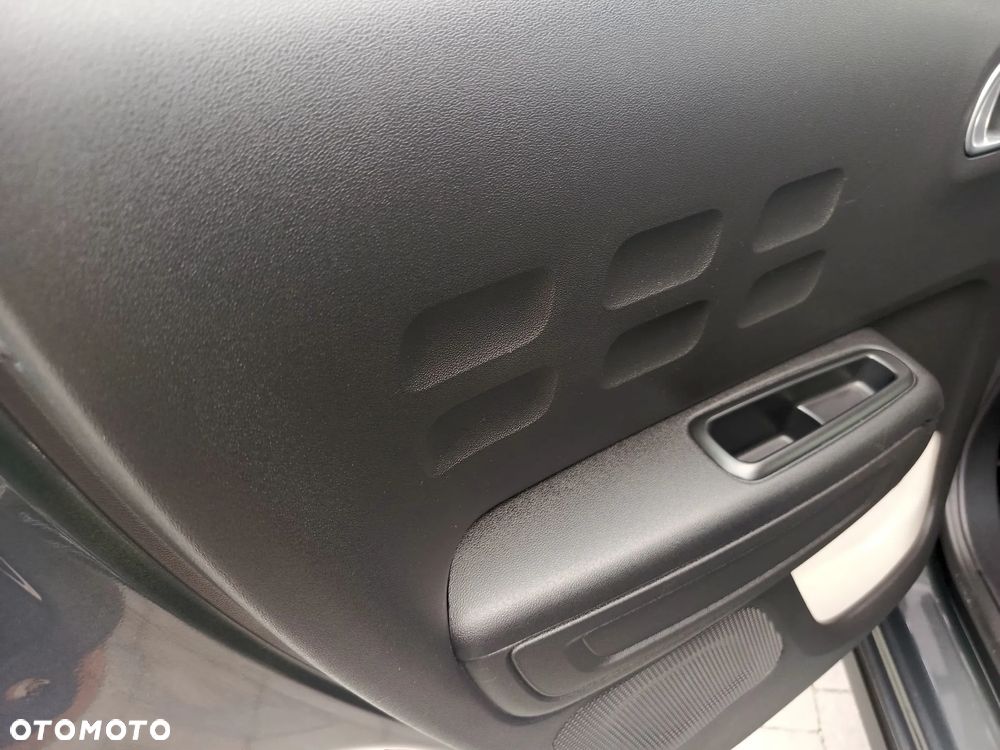 Citroën C3 Pure Tech 110 Stop&Start RED BLOCK - 18