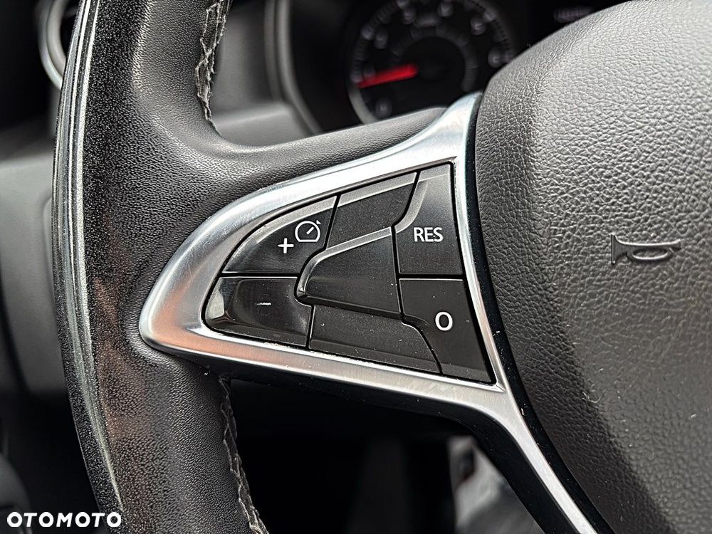 Dacia Duster 1.6 SCe Prestige - 8