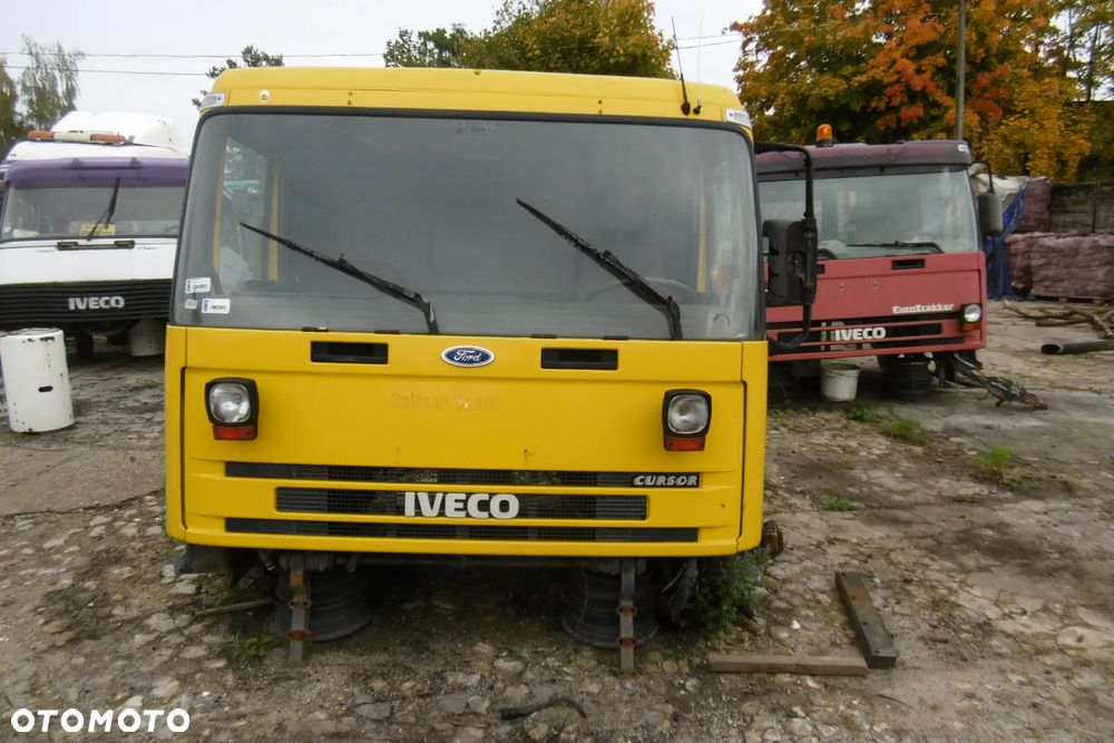 Kabina Iveco Eurotrakker na części - 2