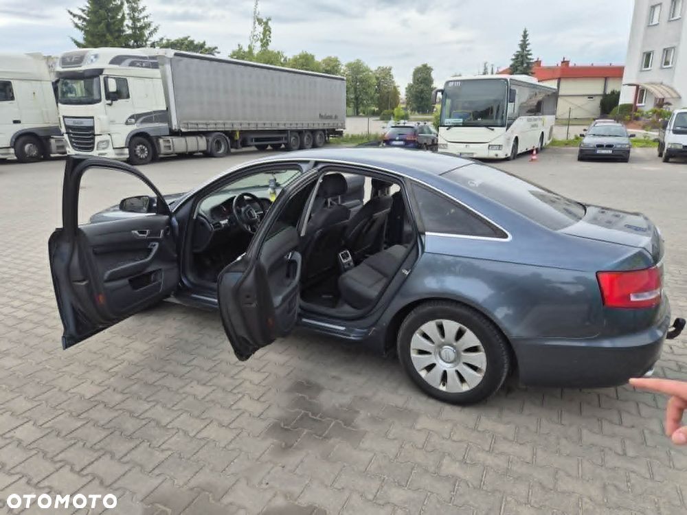 Audi A6 Limousine 2.4 - 13