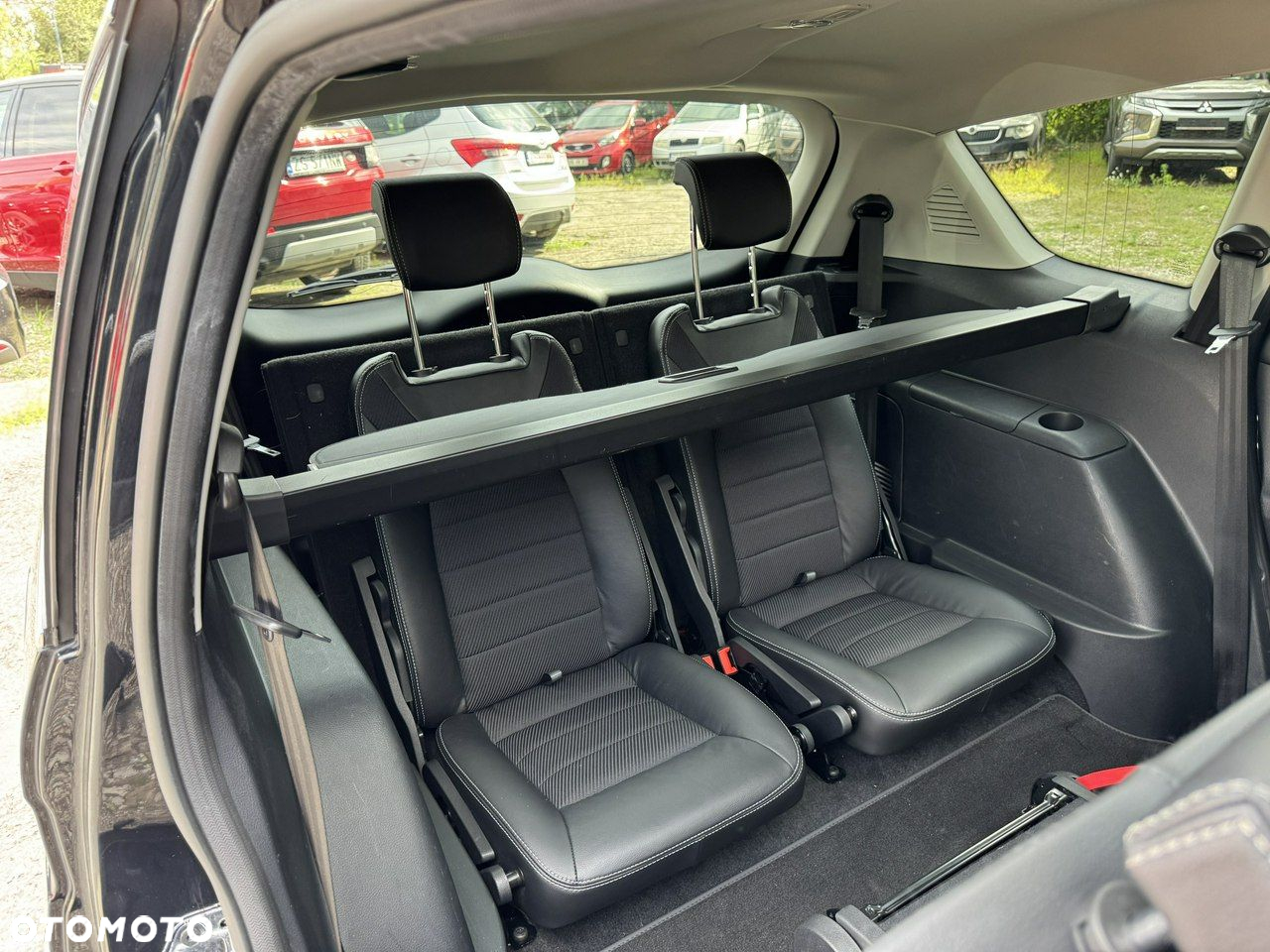 Ford S-Max - 17