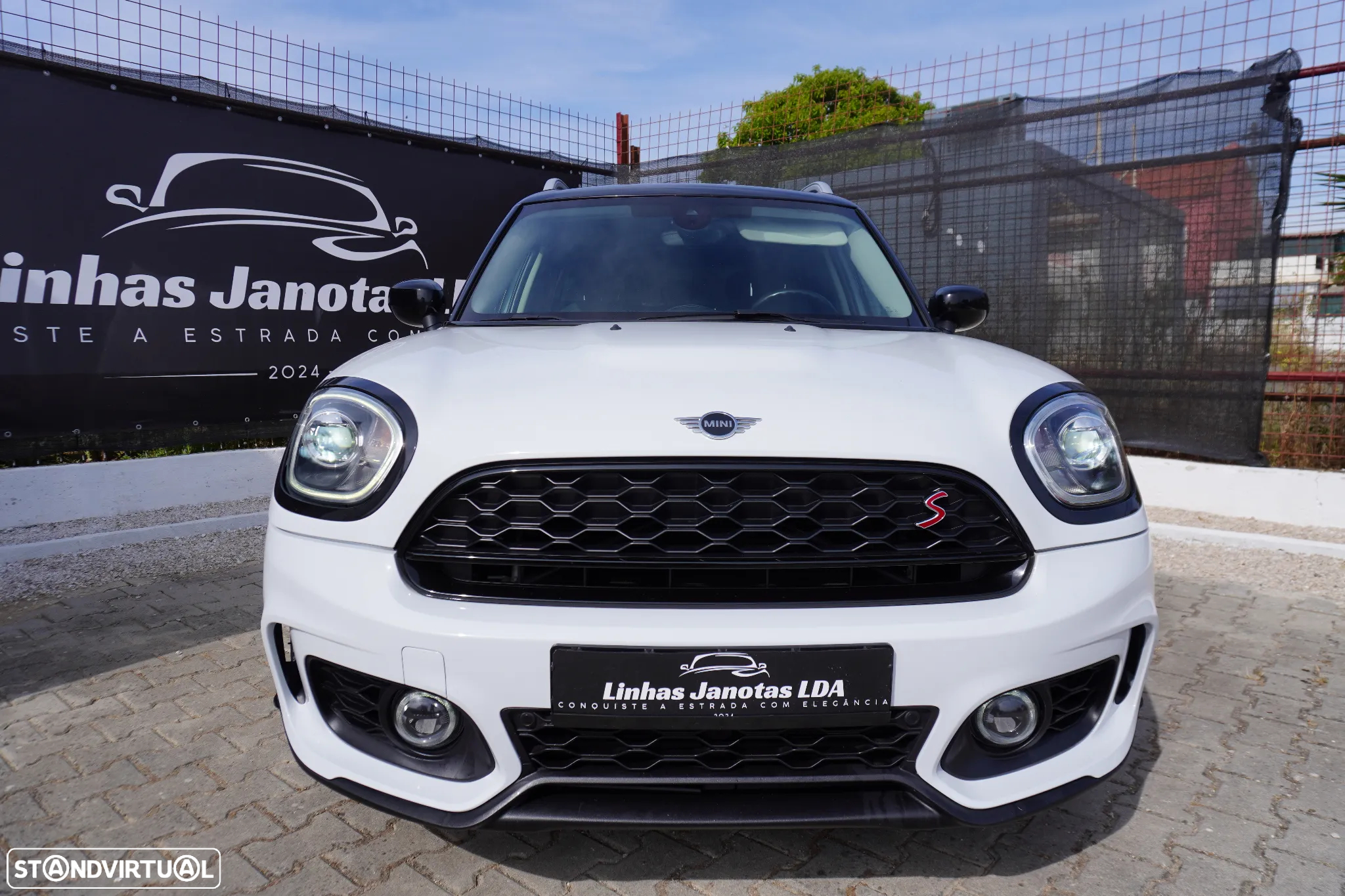 MINI Countryman Cooper SE ALL4 Auto - 6