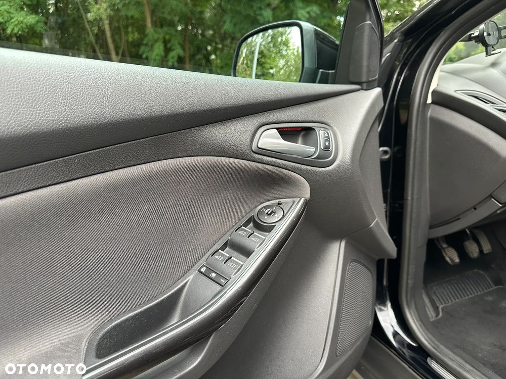 Ford Focus 1.0 EcoBoost Titanium ASS - 11