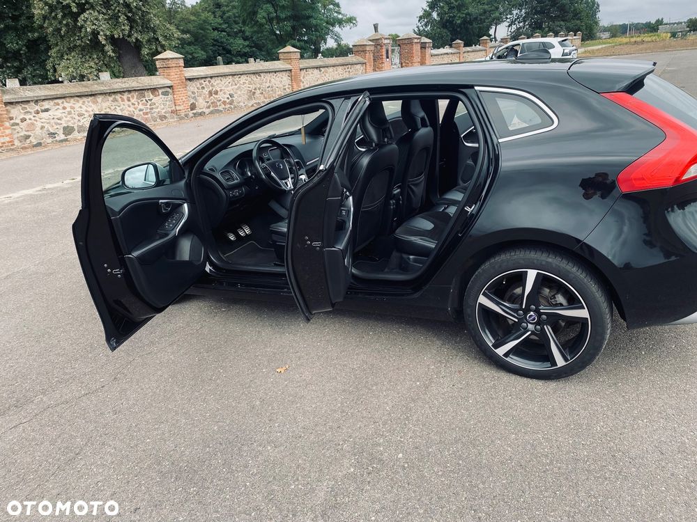 Volvo V40 D2 Drive-E R-Design Kinetic - 25