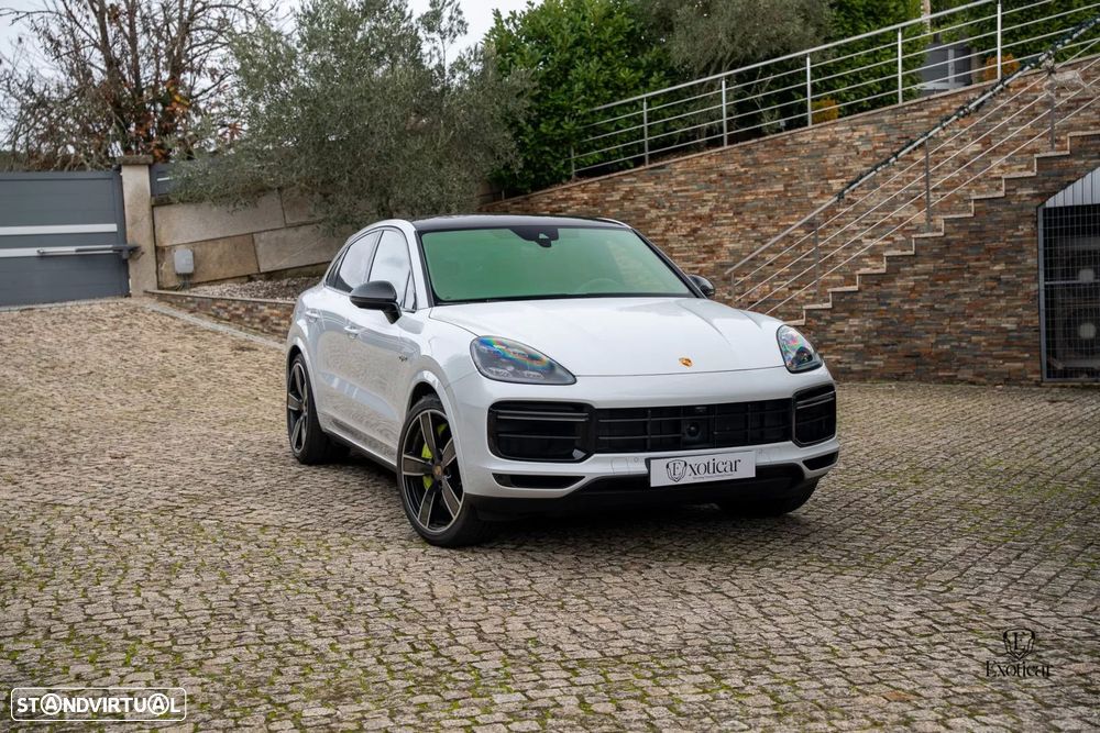 Porsche Cayenne Coupé Turbo S E-Hybrid - 23