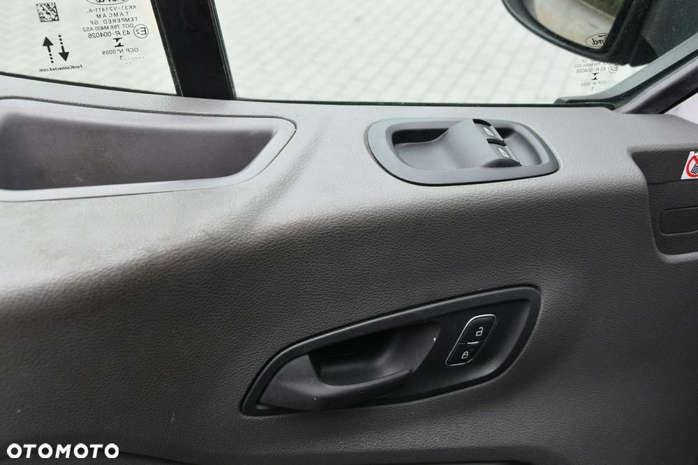 Ford Transit - 23
