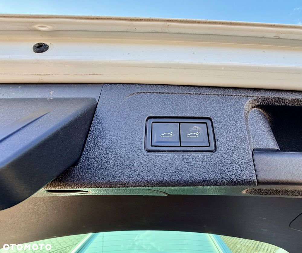 Volkswagen Passat Variant 2.0 TDI BMT SCR Highline DSG7 - 28