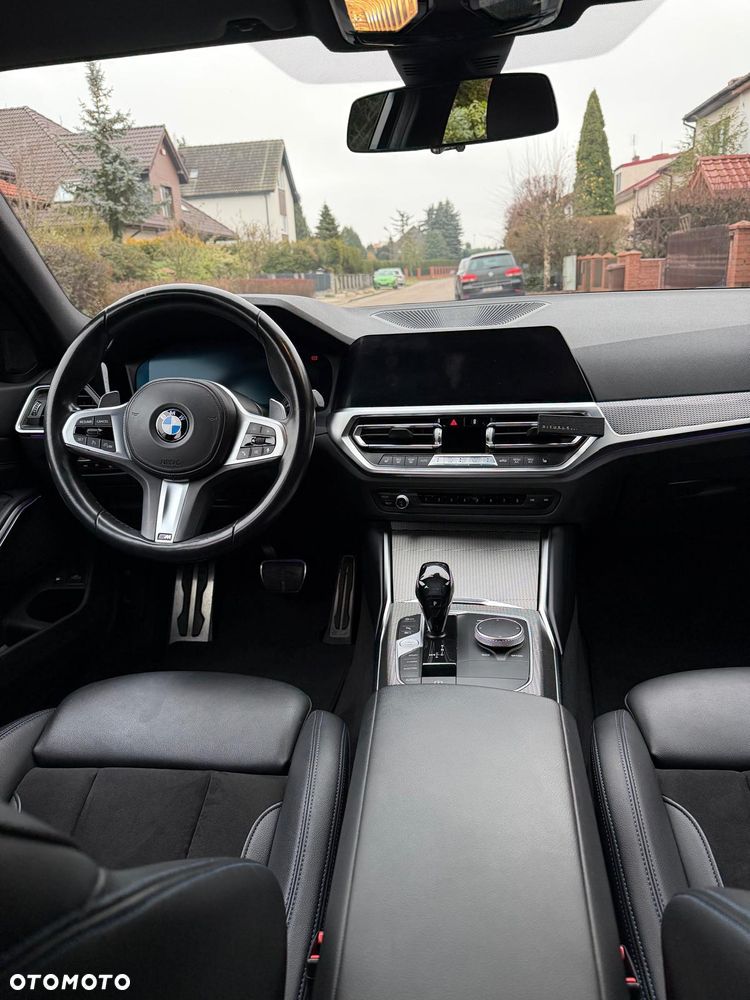 BMW Seria 3 330e xDrive M Sport sport - 11