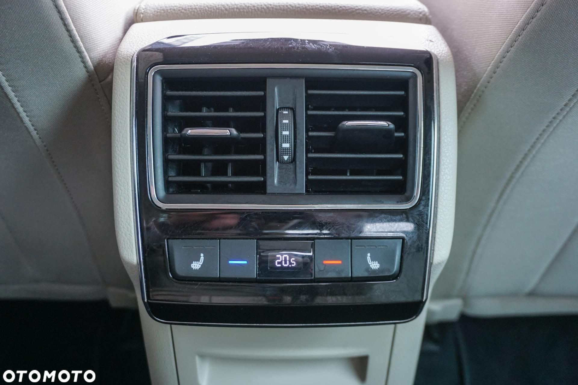 Skoda Superb 1.5 TSI ACT Style DSG - 20
