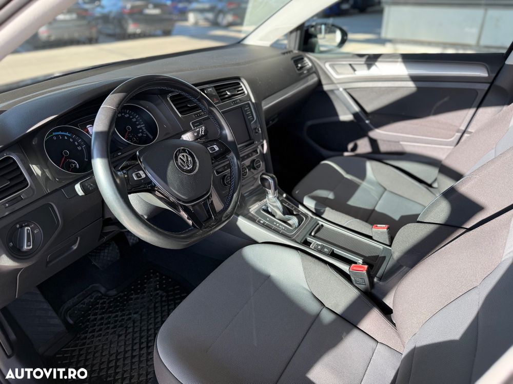 Volkswagen Golf e-Golf - 6