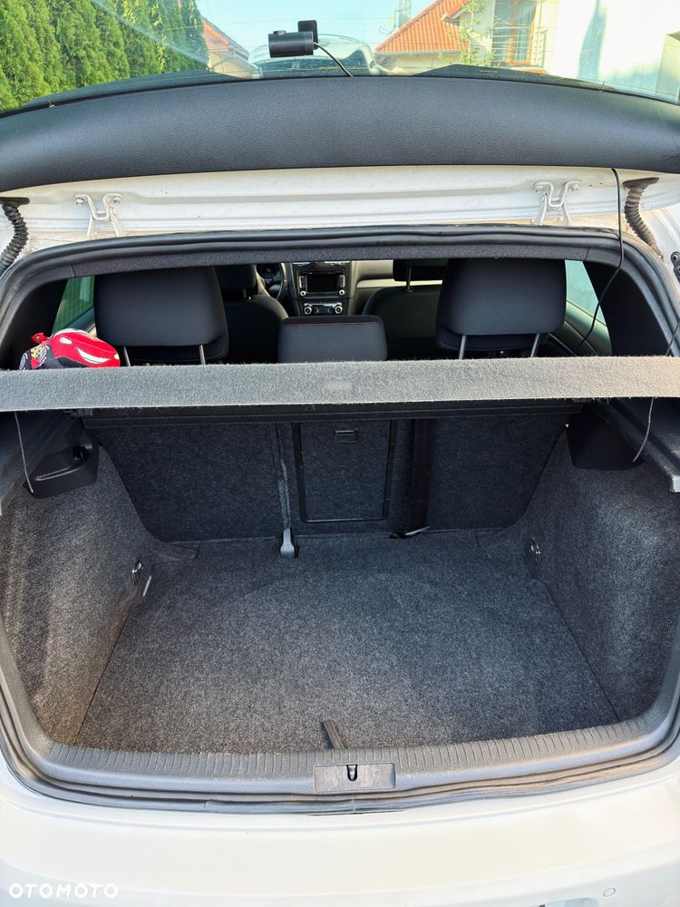 Volkswagen Golf 2.0 TDI Highline - 8