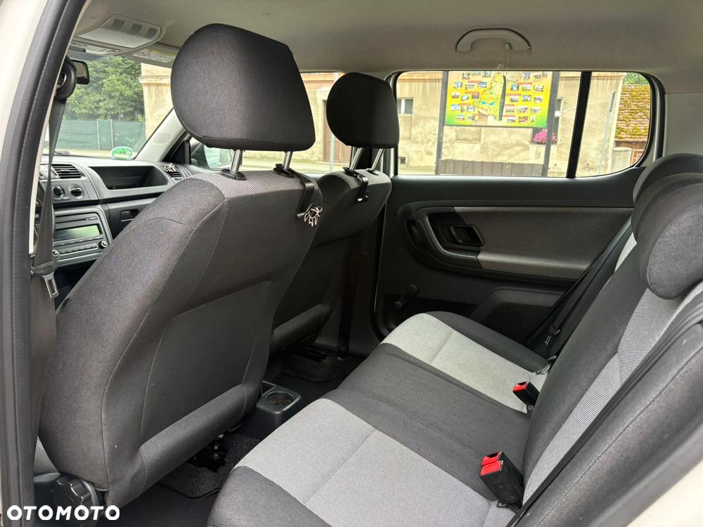 Skoda Fabia 1.2 HTP Ambition - 11