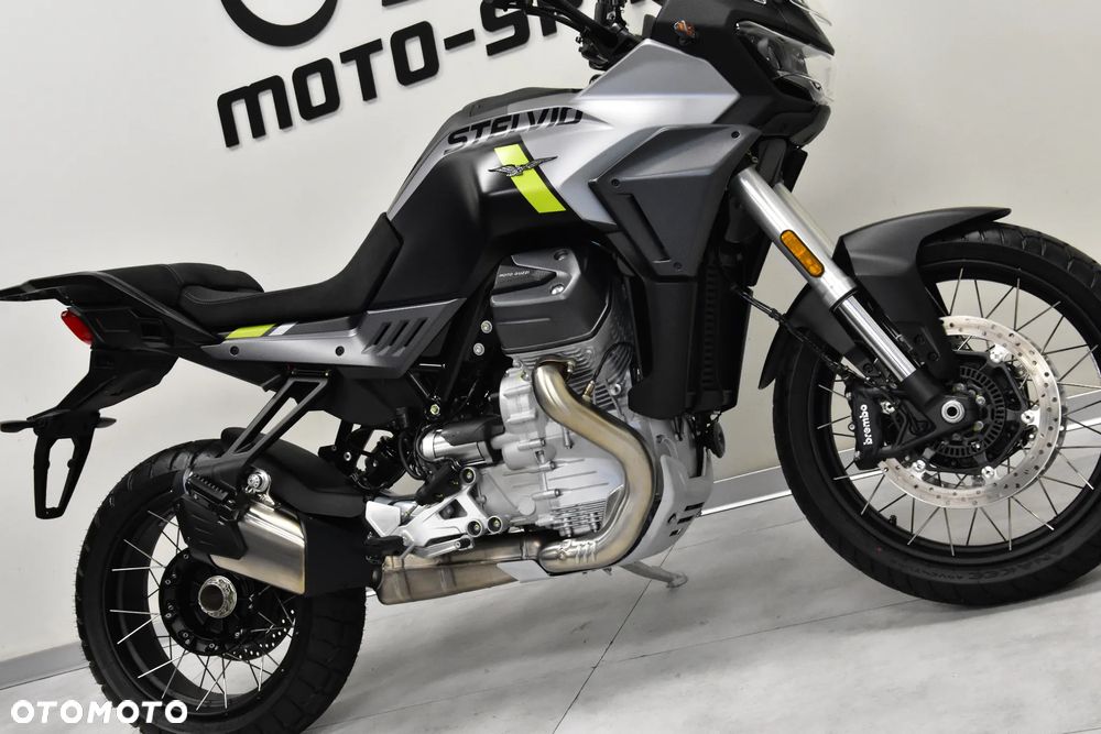 Moto Guzzi Stelvio - 12