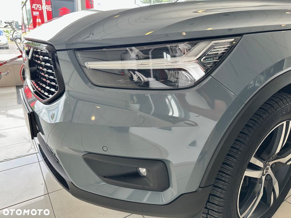 Volvo XC 40 T3 R-Design - 9