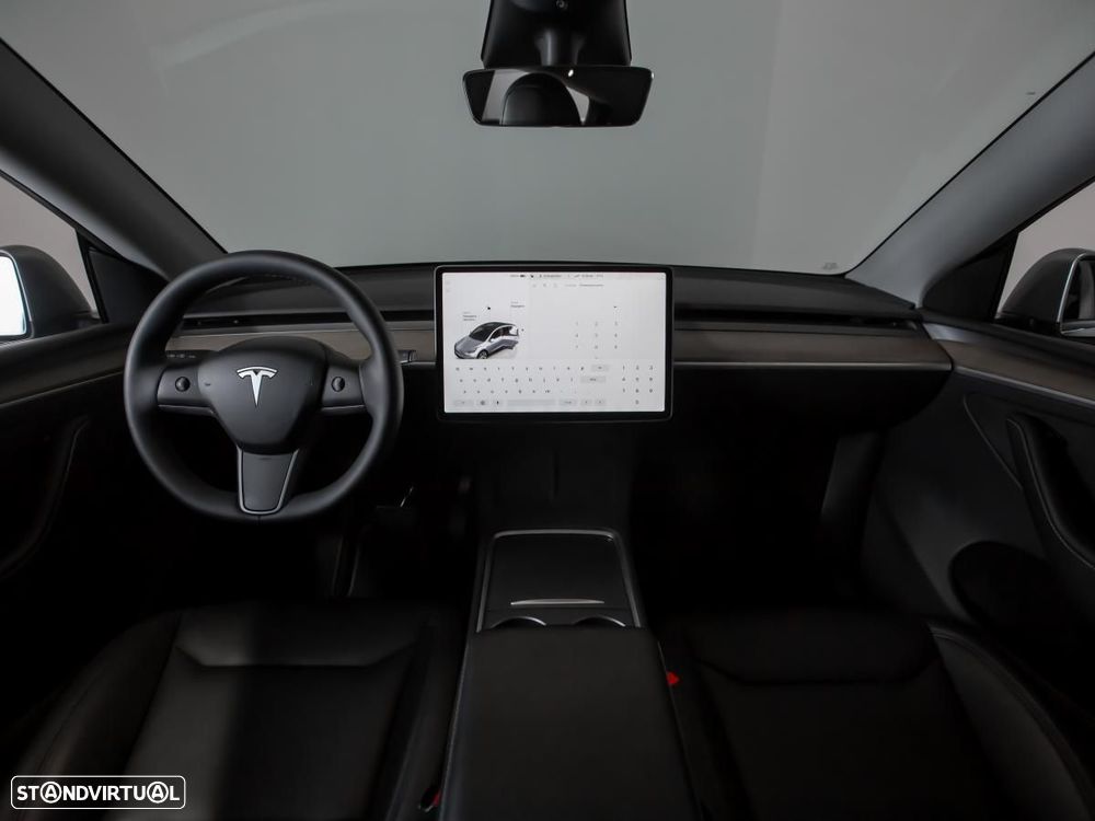 Tesla Model Y Long Range Dual Motor AWD - 6