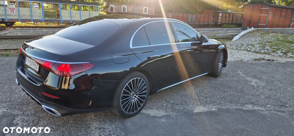 Mercedes-Benz Klasa E 220 d mHEV AMG 9G-Tronic - 10