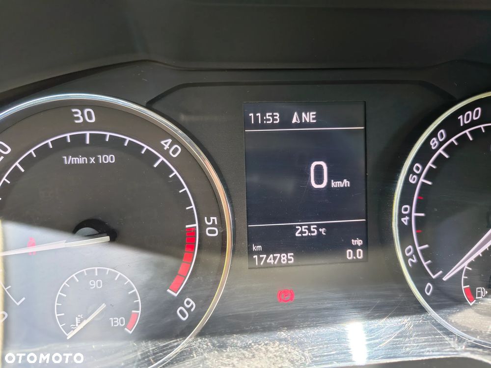 Skoda Superb 2.0 TDI Ambition - 2