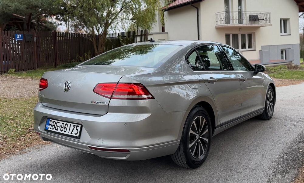 Volkswagen Passat 1.6 TDI BMT Comfortline - 8