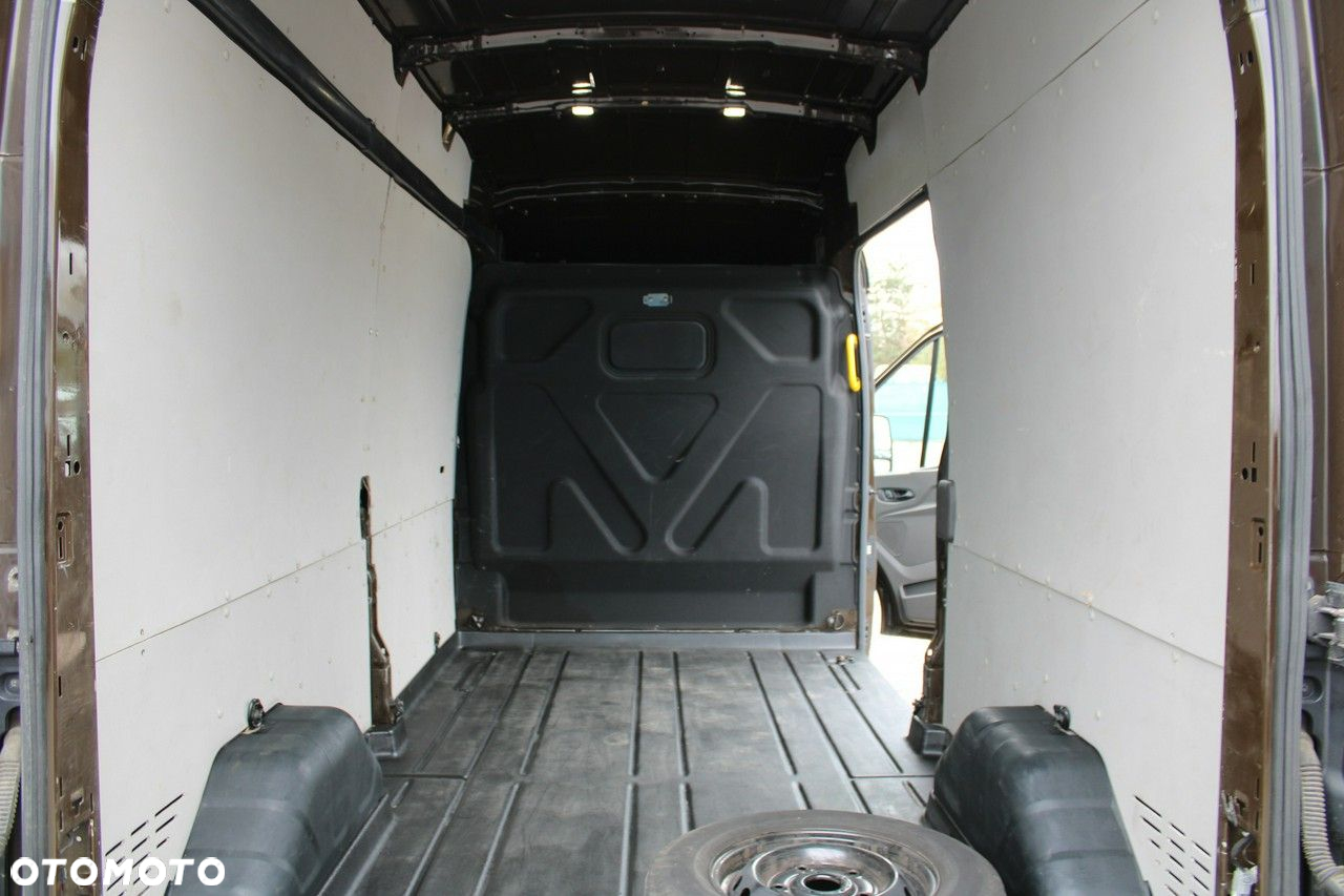 Ford Transit - 17
