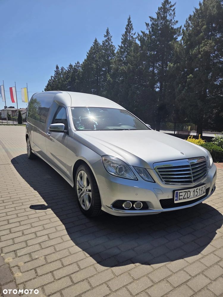 Mercedes-Benz Klasa E 250 CDI DPF BlueEFFICIENCY 7G-TRONIC Elegance - 3