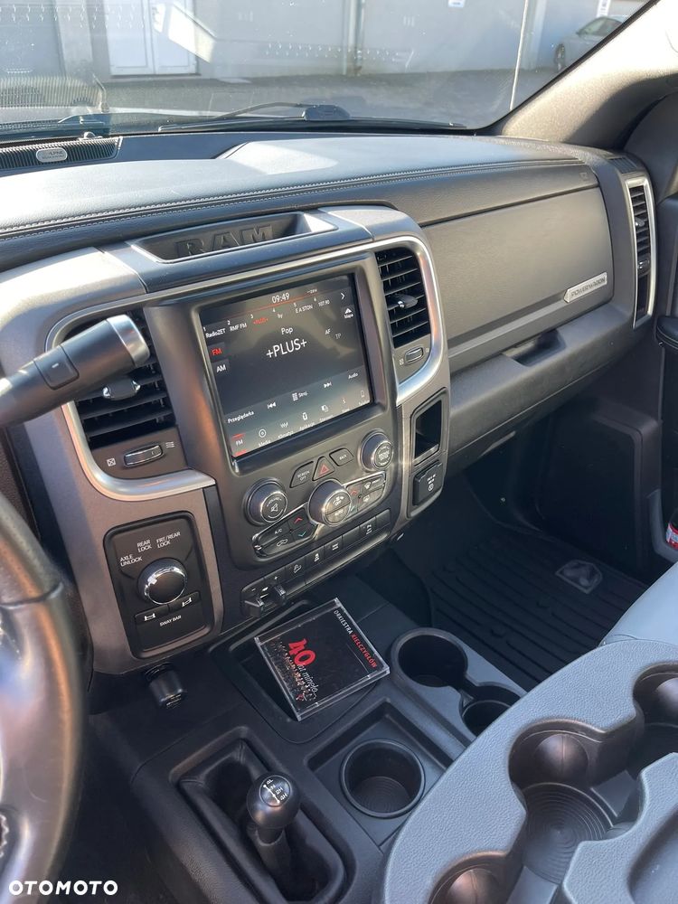 Dodge RAM - 8