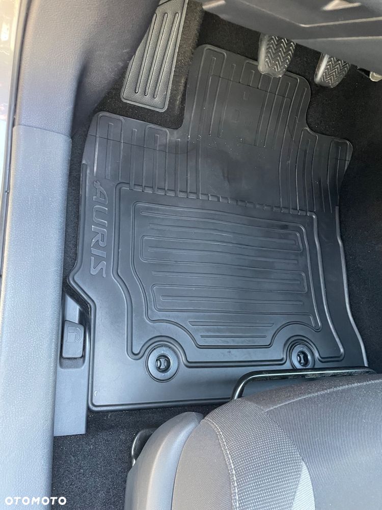 Toyota Auris 1.2 T Premium - 16