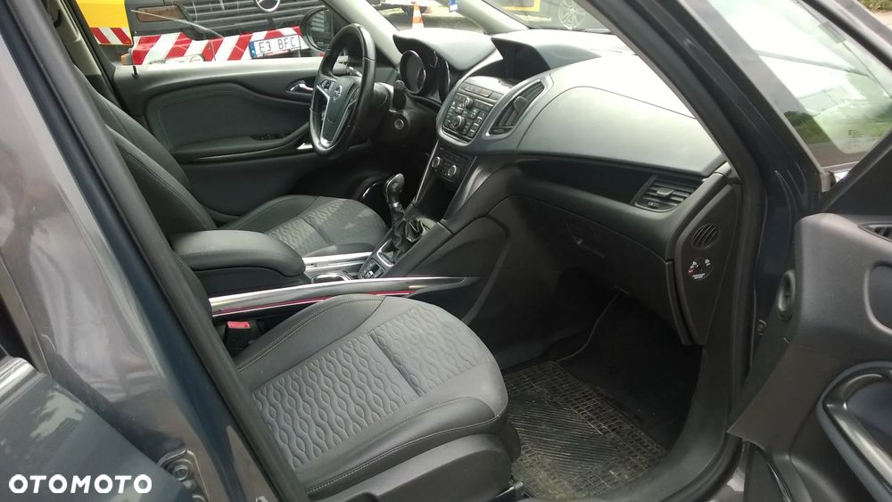 Opel Zafira Tourer 2.0 CDTI ecoFLEX Start/Stop Edition - 10