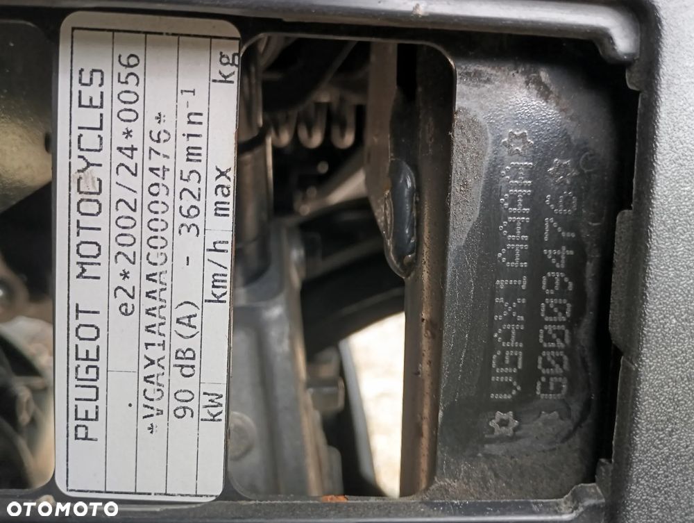 Peugeot Metropolis - 1