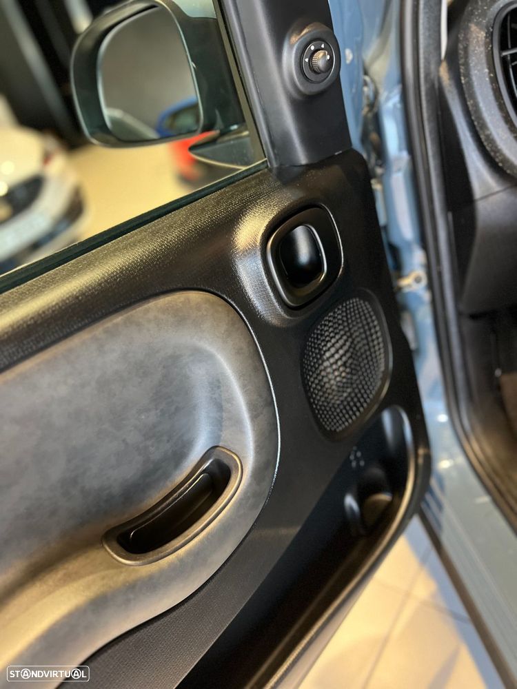 Fiat Panda 1.0 Hybrid Cross - 18