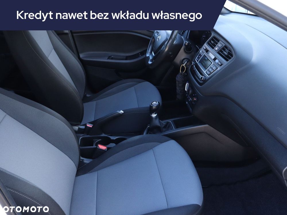 Hyundai i20 - 11
