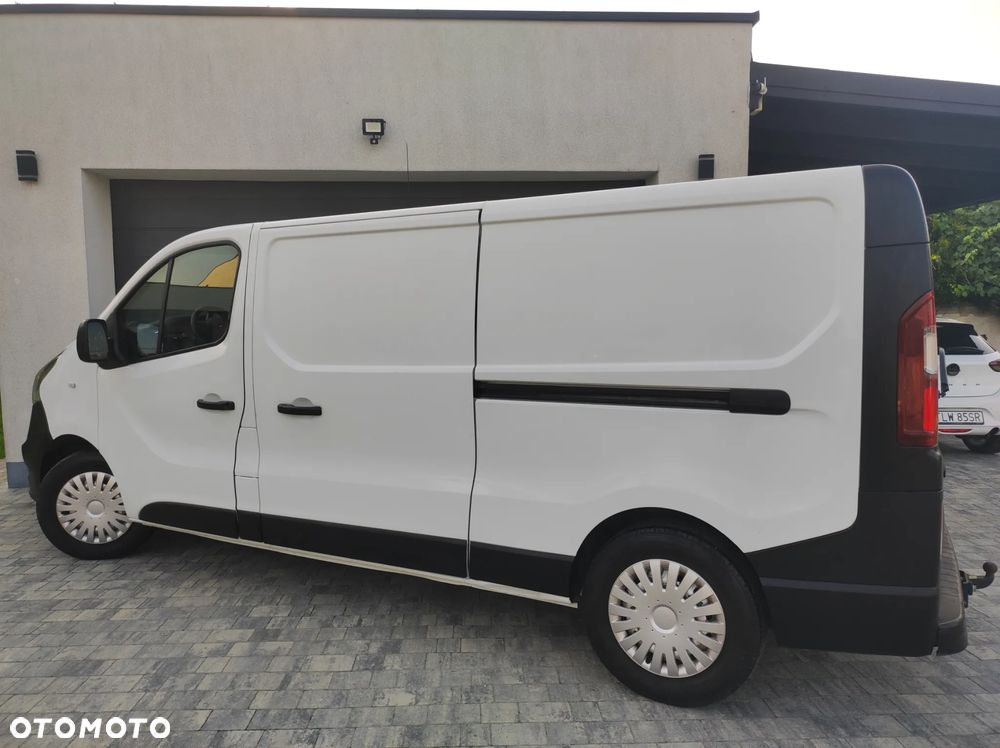 Opel vivaro - 25