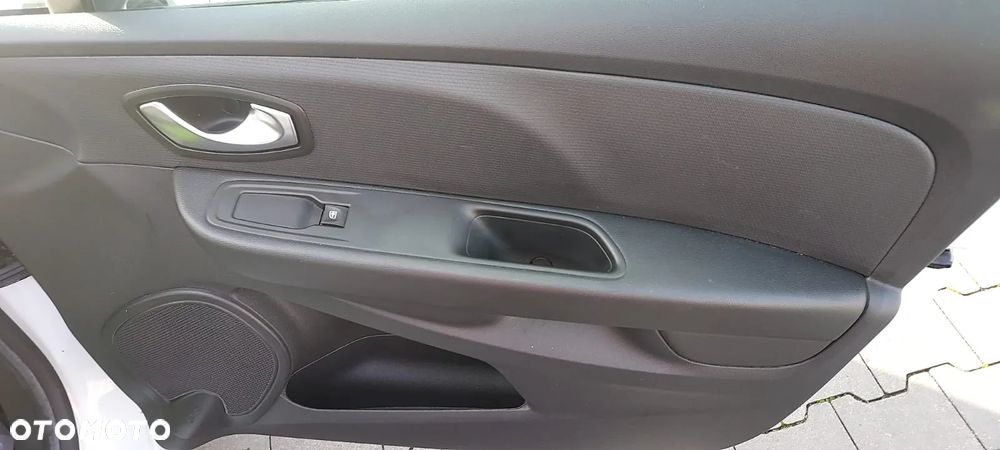 Renault Clio 1.5 dCi Energy Life - 27