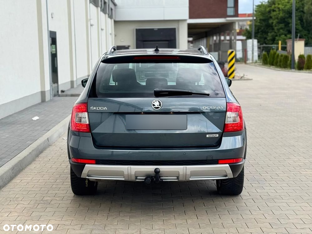 Skoda Octavia Scout 2.0 TDI 4x4 DSG - 10