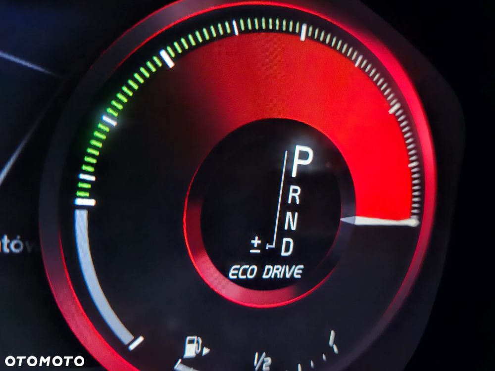 Volvo V60 T5 Geartronic Momentum Pro - 32