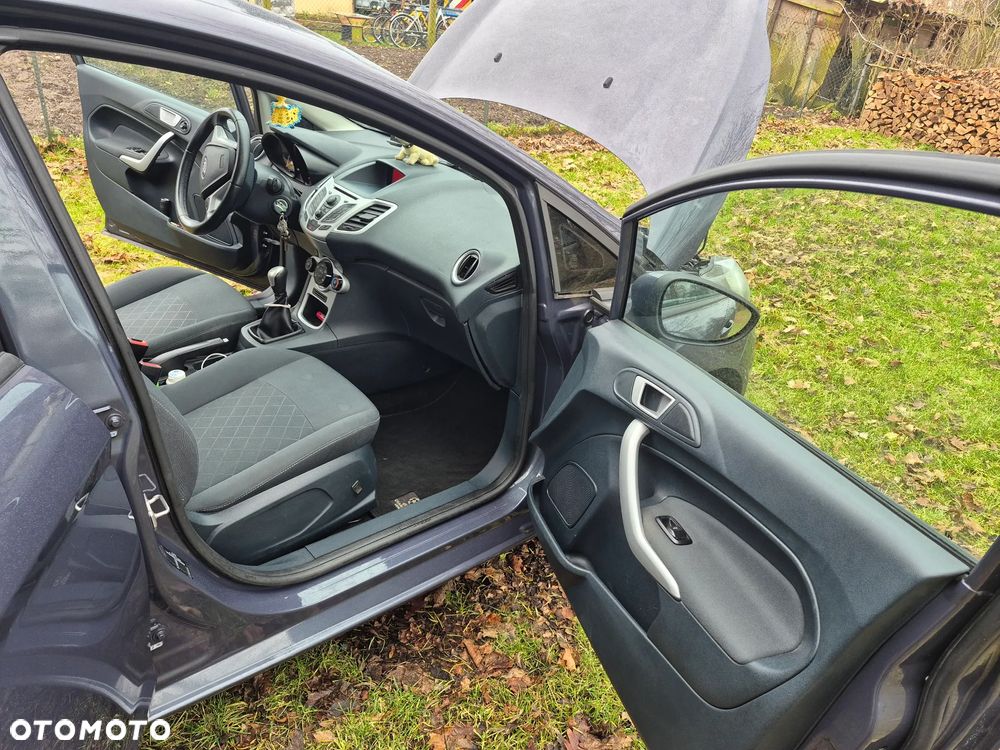 Ford Fiesta 1.6 TDCi DPF Gold X - 11